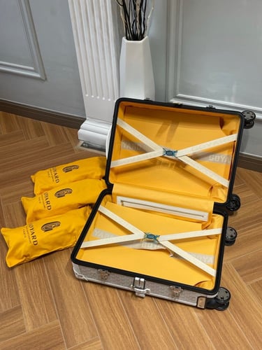 حقيبة السفر من جويارد