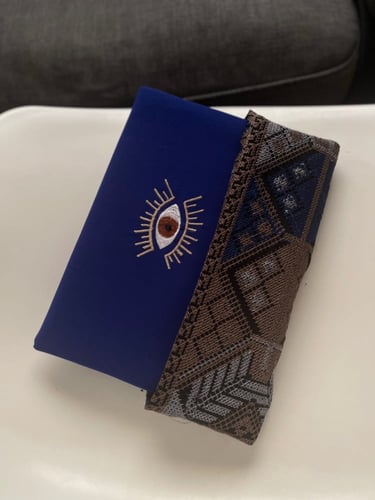 باوتش بلون ازرق نيلي بطقطق وقطعه علويه مزخرفه