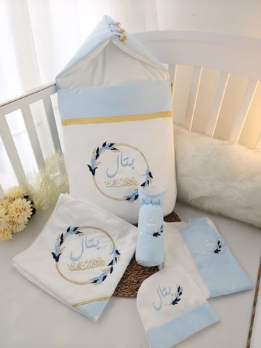 طقم مواليد تطريز حلقة الريش مدس U