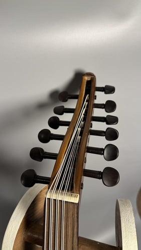 خالد عزوز - عود متوسط