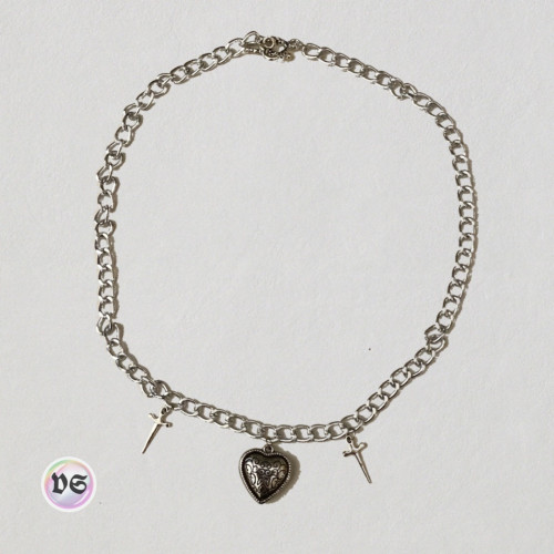 Two of swords necklace