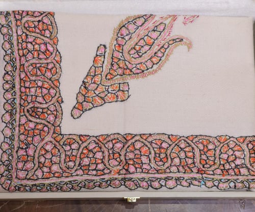 شال يدوي سوبرVIPترمة