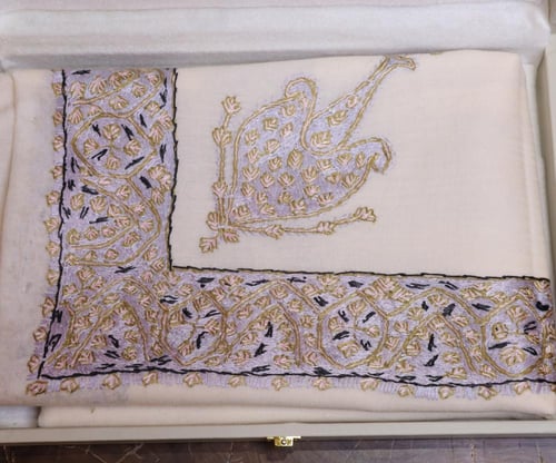 شال يدوي سوبرVIPترمة