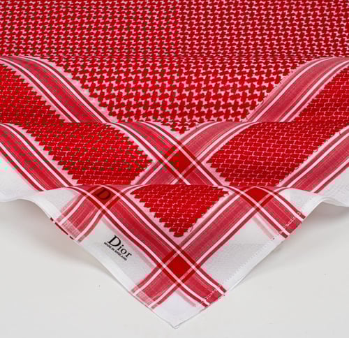 شماغ ديور كلاسيك