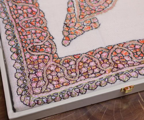 شال يدوي سوبرVIPترمة