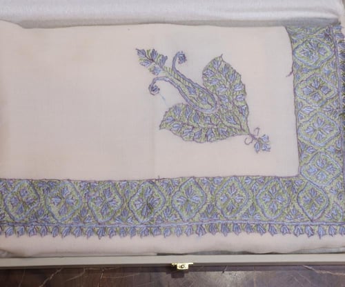 شال يدوي سوبرVIPترمة