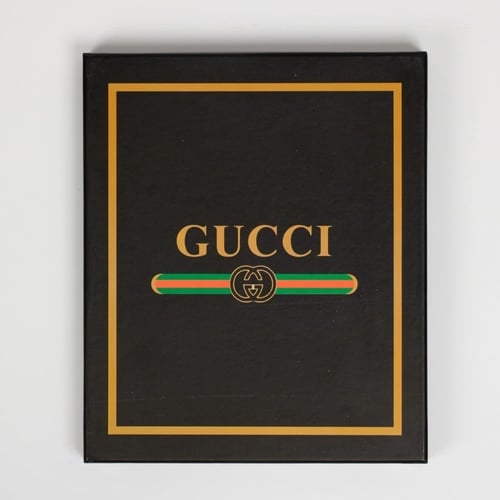 شماغ قوتشي كلاسيك