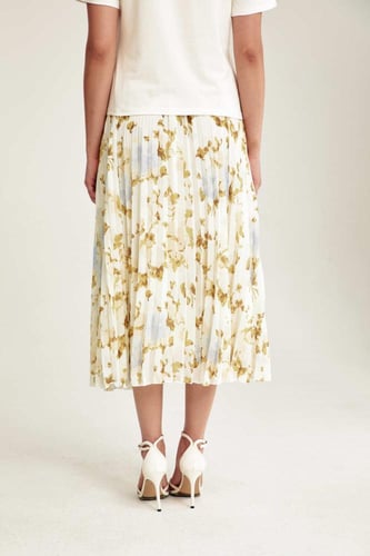 تنورة بليسيه موردة