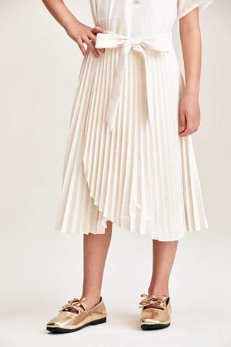 تنورة بليسيه بحزام ربط