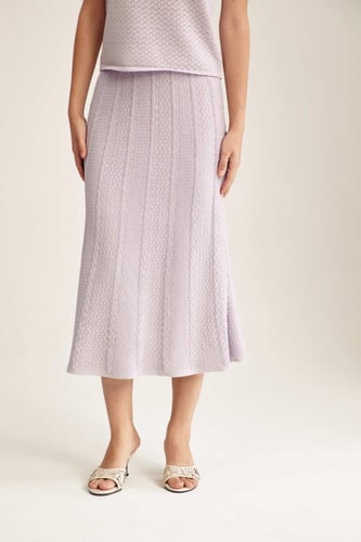 تنورة بخصر مطاطي بلمعة