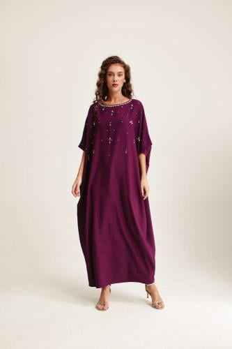 جلابية مُزينة بكريستالات