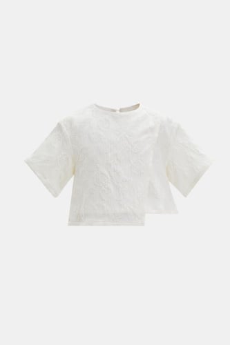 بلوزة قصيرة بنمط لف