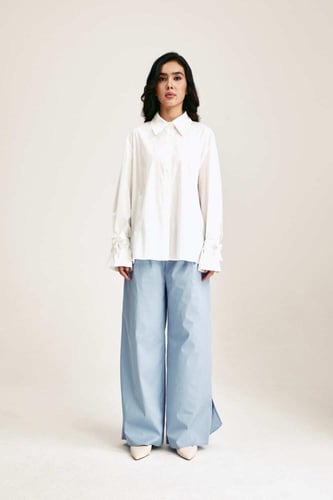 قميص واسع بأكمام بأربطة