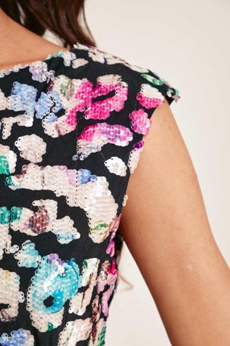 بلوزة ترتر بلا أكمام