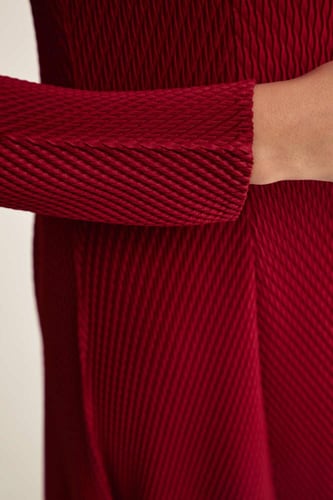 فستان كلوش بخامة بارزة الملمس