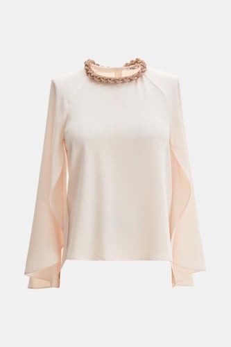 بلوزة بأكمام كيب وياقة لامعة