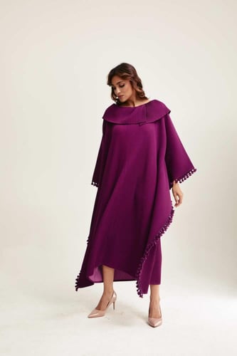 فستان قفطان مزين بشراشيب