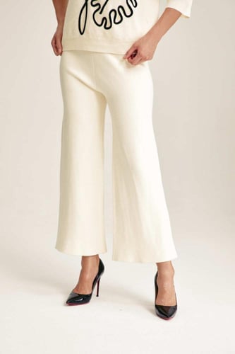 بنطلون واسع بخصر مطاطي