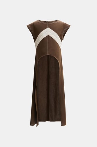 بلوزة بقصة غير متماثلة