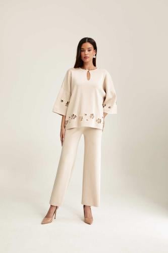 بنطلون واسع بخصر مطاطي