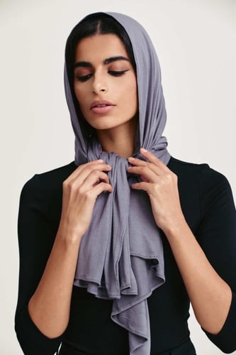 حجاب شال بخامة مطاطية