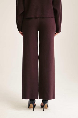 بنطلون محبوك بخصر مطاطي