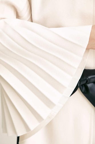 جاكيت كيب برباط جلد