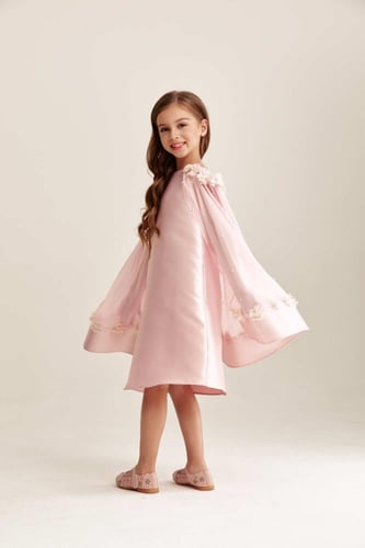 فستان بكاب مزين بالورود