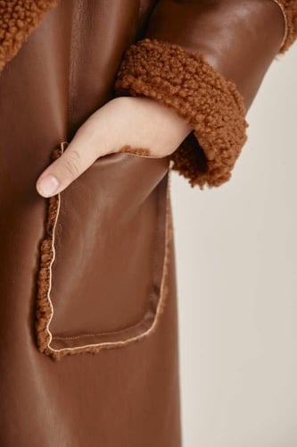 فروة جلد مُبطن بالصوف