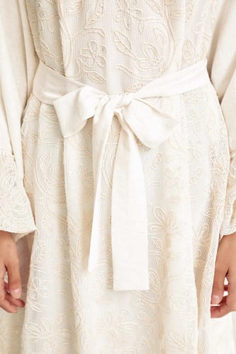 فستان قفطان بطبقات ورباط