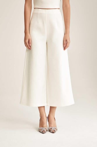 بنطلون واسع بخصر عالي