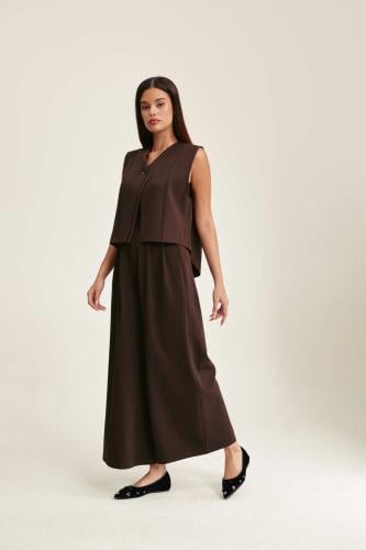 بنطلون بخصر عالي مزين بكسرات