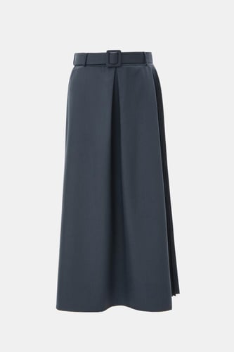 تنورة بحزام وكسرات جانبية