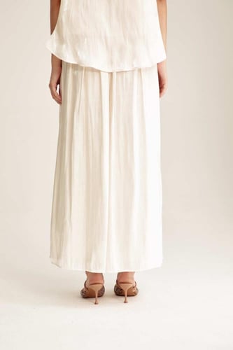 بنطلون واسع بخصر مطاطي