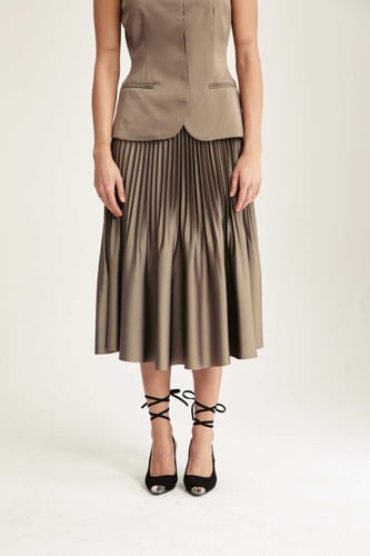 تنورة بليسيه بخصر مطاطي