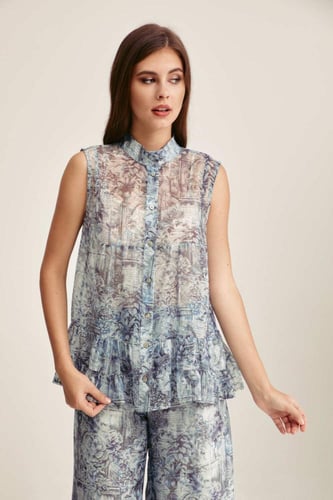 بلوزة مطبعة بلا أكمام