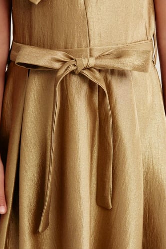 فستان مزين بفيونكة بحزام ربط