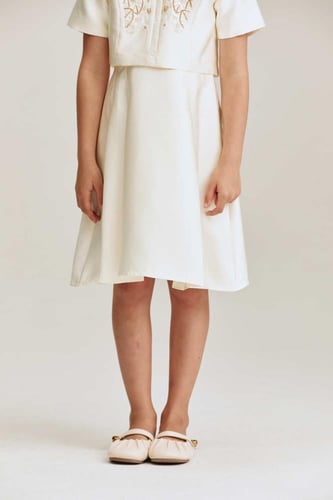 تنورة ميدي بكسرات