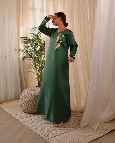 ‎ جلابية نسائية آن بتصميم أنيق بلون أخضر