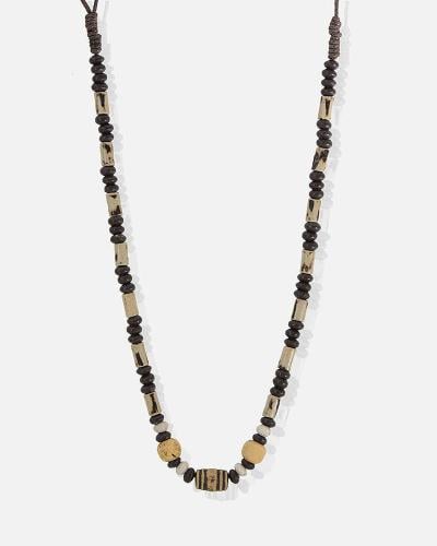 ‎ سلسال رجالي بطابع أفريقي