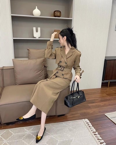 ‎ حذاء نسائي عصري باللون الأسود