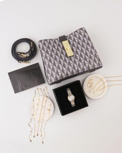 هدية نسائية إمزوري شنطة وساعة واكسسوارات