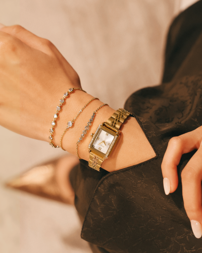 هدية نسائية فينشي من ساعة واساور بتصميم أنيق