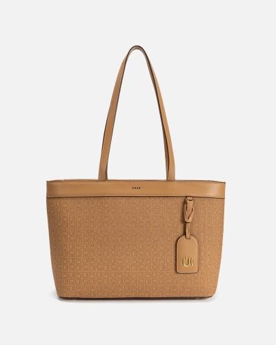 شنطة نسائية آن كلاسيك بلون بني