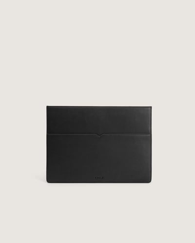 شنط باوتش آن بروح الثراث بلون أسود