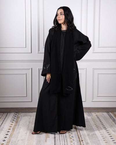 ‎ عباية نسائية زايروس كريب بلون أسود