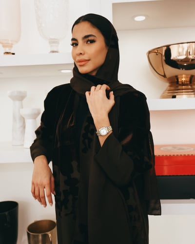 ساعة نسائية ستيل فضي وذهبي الفي اند كو