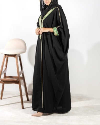 ‎ عباية نسائية الفي اند كو بتصميم أنيق بلون أسود
