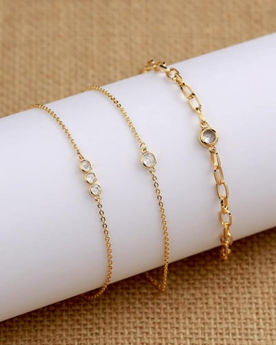 بكج هدايا نسائية فينشي بتصميم أنيق من ساعة واساور