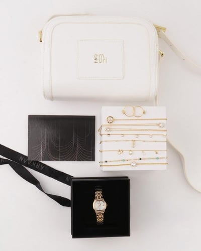 هدية نسائية إمزوري شنطة وساعة واكسسوارات